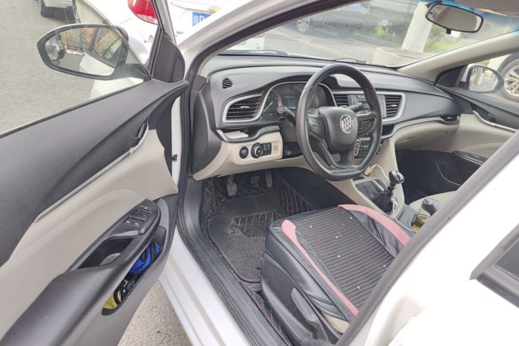 别克 英朗 2015款 15N 手动精英型中控内饰20