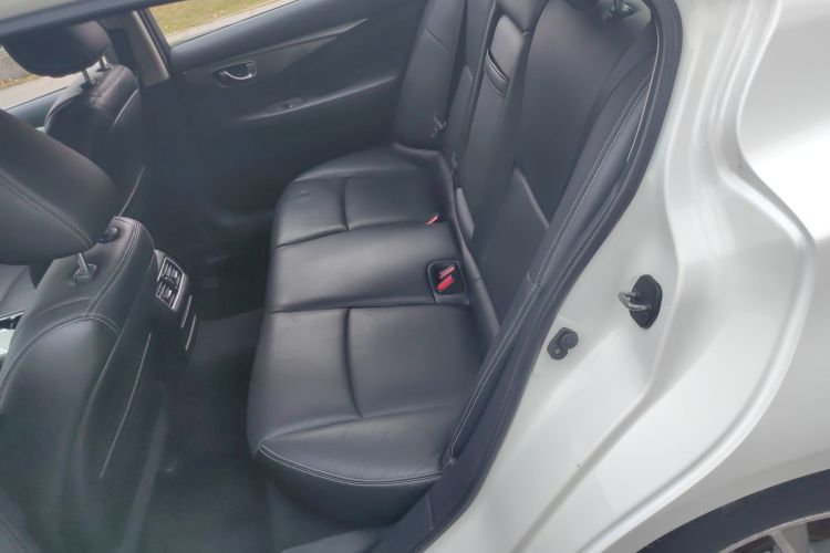 英菲尼迪Q50L 2016款 2.0T 悦享版中控内饰7004