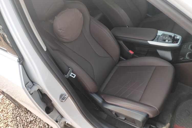 宝马iX1 2023款 eDrive25L M运动套装局部细节41