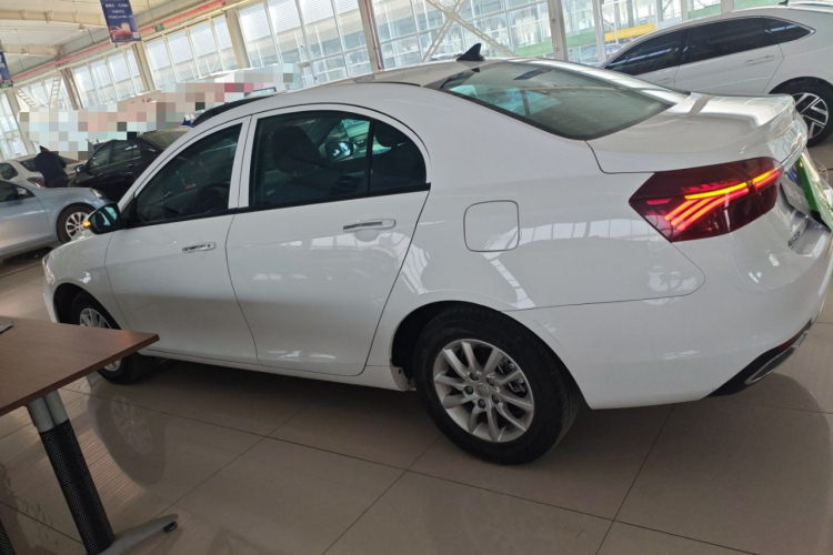 吉利汽车 帝豪 2020款 1.5L CVT舒适型车身外观4