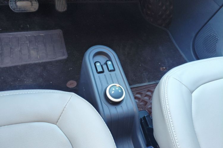 五菱汽车 宏光MINIEV 2021款 马卡龙时尚款 磷酸铁锂中控内饰18