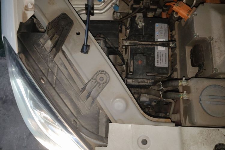 零跑汽车 零跑T03 2021款 400舒适版局部细节9006