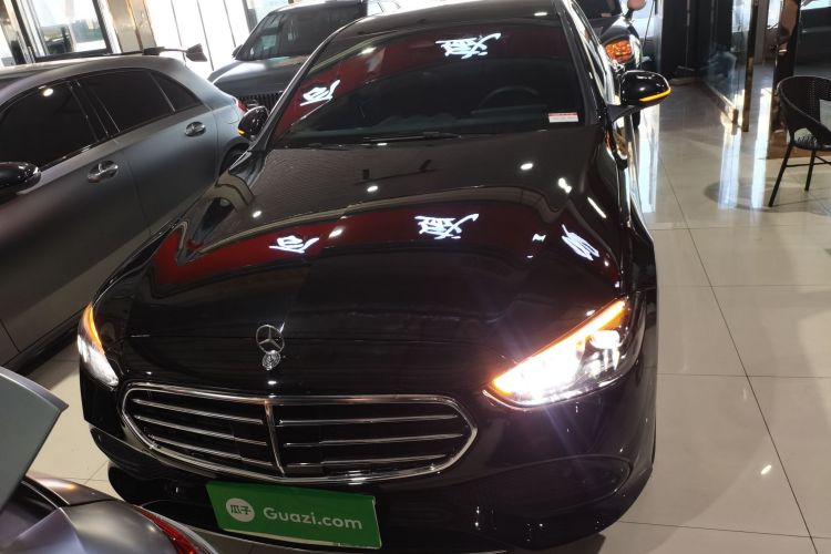 奔驰C级 2022款 C 260 L车身外观2