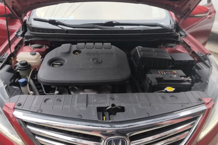 长安 逸动 2016款 1.6L 手动风尚型机舱底盘24