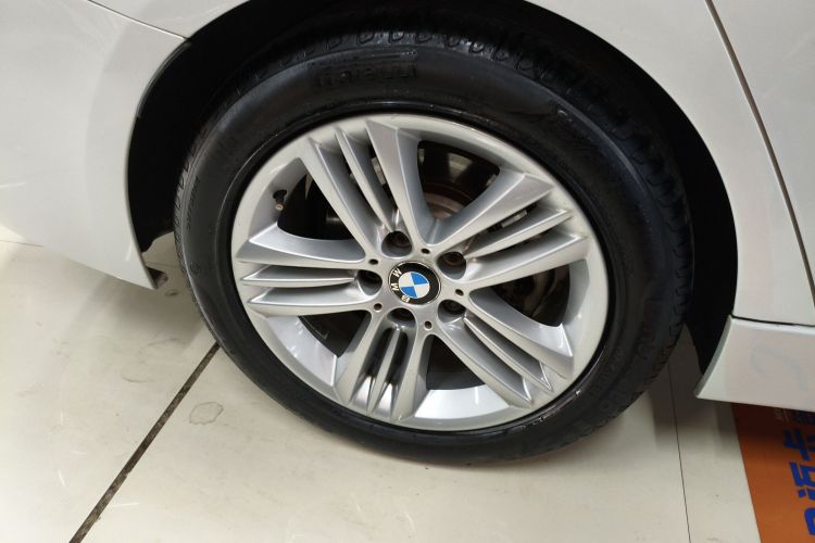 宝马3系 2017款 320Li 时尚型车身外观6008