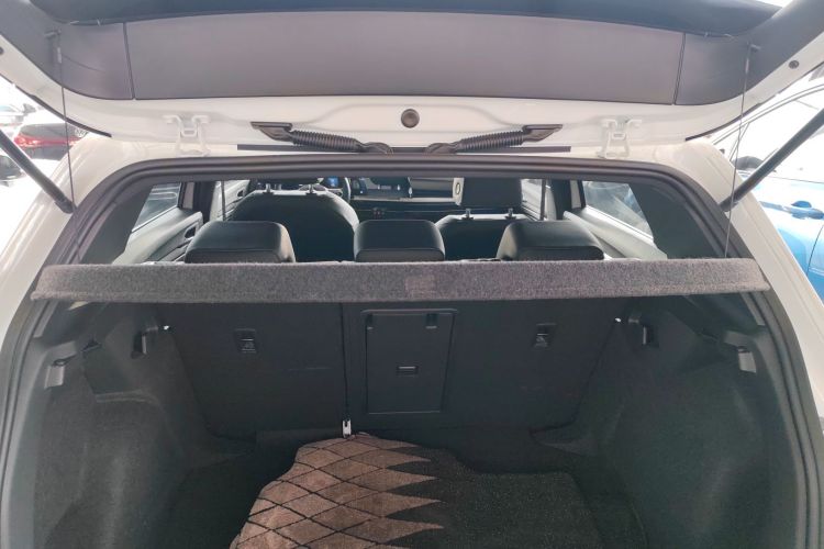 大众 高尔夫 2023款 改款 280TSI DSG R-Line机舱底盘23