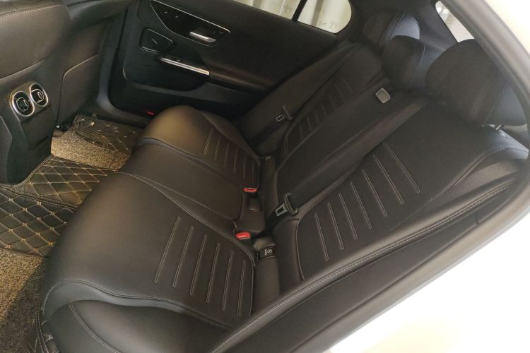 奔驰C级 2022款 改款 C 200 L 运动版中控内饰21