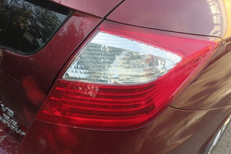 本田 歌诗图 2014款 2.4L 豪华版车身外观9