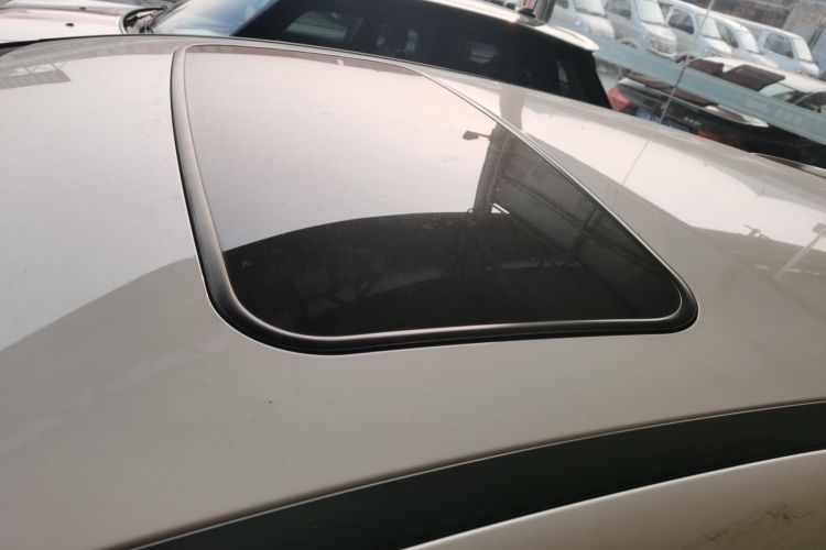 福特 福克斯 2012款 两厢 2.0L 自动豪华运动型局部细节57