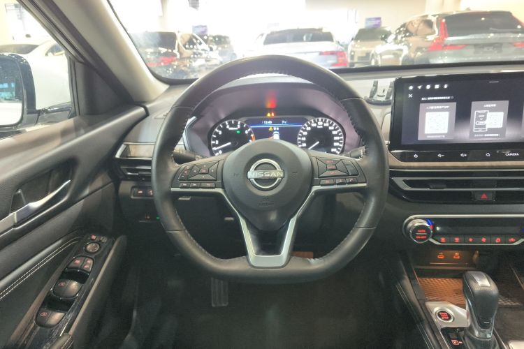 日产 天籁 2022款 2.0L XL-TLS 悦享版中控内饰13