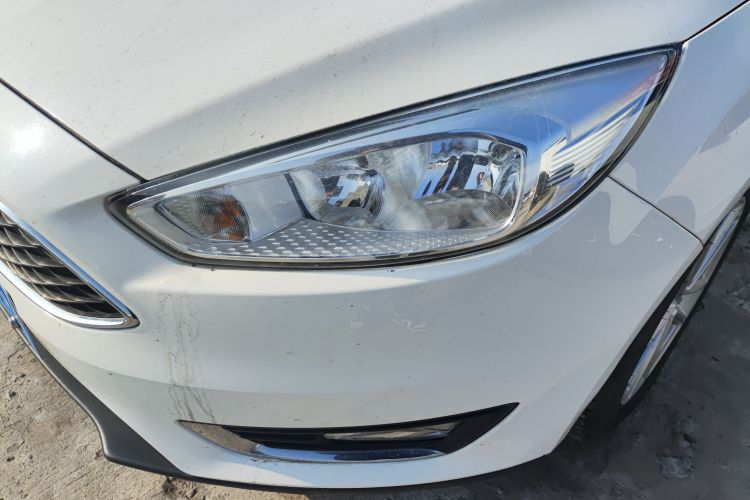 福特 福克斯 2017款 两厢 1.6L 自动风尚型智行版局部细节36