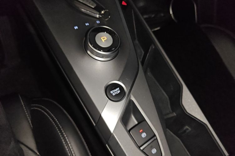 吉利几何C 2022款 蓝莓C400局部细节18