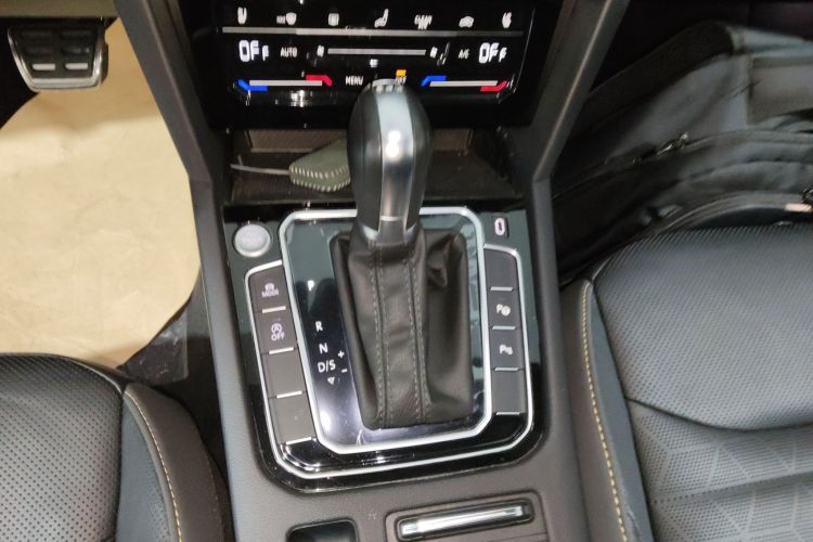 一汽-大众CC 2021款 380TSI 夺目版中控内饰18