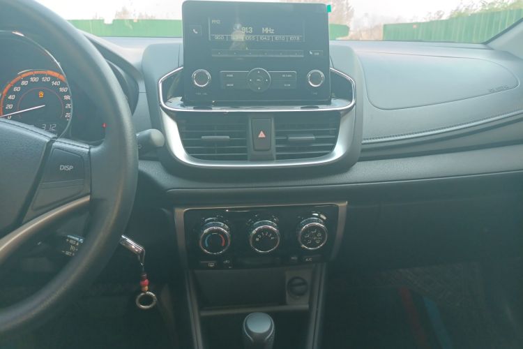 丰田 YARiS L 致炫 2022款 1.5L CVT领先PLUS版中控内饰16