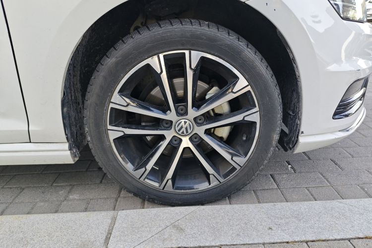 大众 高尔夫 2016款 1.4TSI 自动R-Line车身外观10