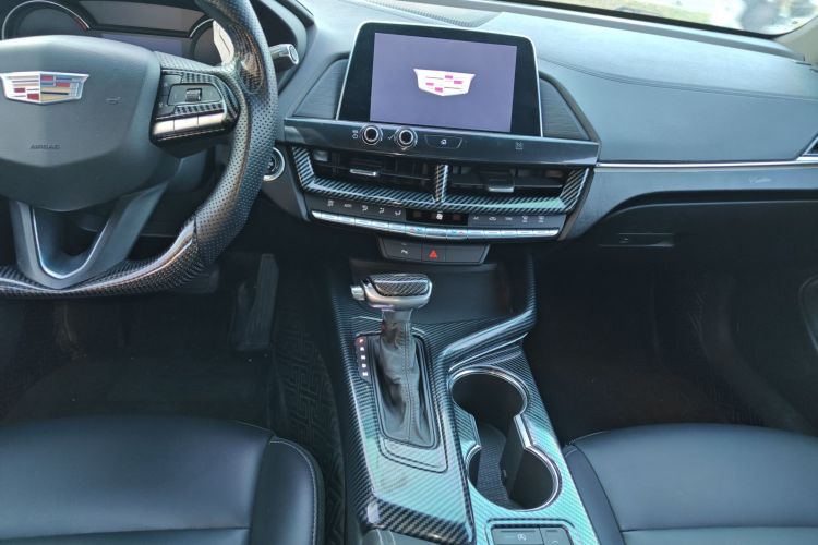 凯迪拉克CT4 2020款 28T 时尚型中控内饰16