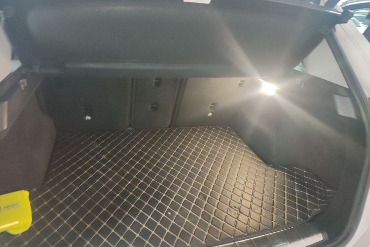 宝马X1 2020款 sDrive20Li 时尚型机舱底盘23