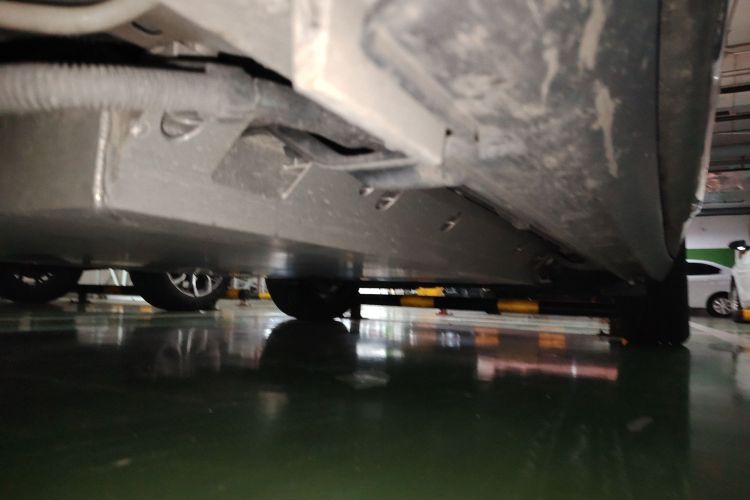 哪吒汽车 哪吒L 2024款 增程 220 闪充版局部细节9002