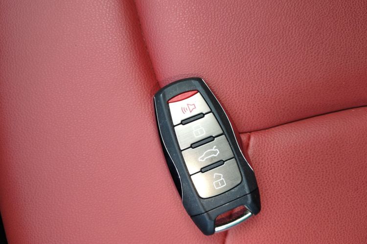 哈弗H2s 2017款 红标 1.5T 双离合精英型中控内饰7001