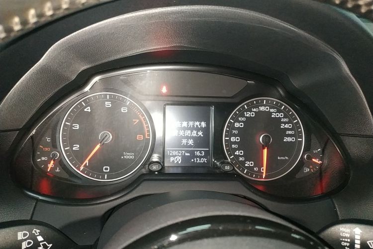 奥迪Q5 2016款 40 TFSI 技术型局部细节14