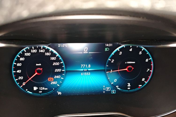 奔驰GLC 2022款 改款三 GLC 260 L 4MATIC 动感型中控内饰14