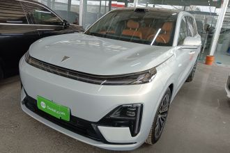 深蓝汽车 深蓝S09 2025款 四驱Ultra+ 高定版