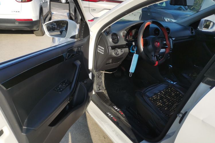 大众 捷达 2015款 质惠版 1.6L 自动时尚型中控内饰20