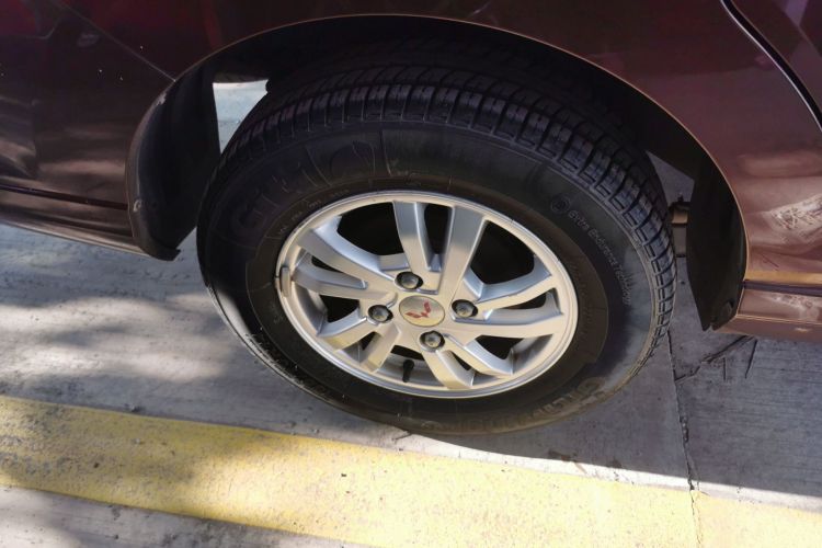 五菱汽车 五菱宏光 2018款 1.5L S舒适型L2B车身外观6008