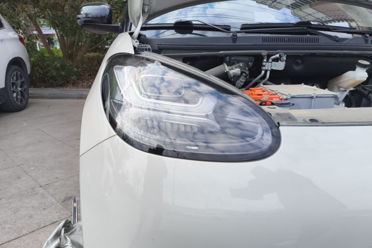 五菱汽车 五菱缤果 2023款 203km 舒享款车身外观8