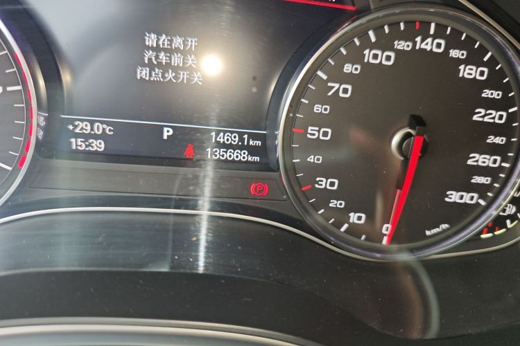 奥迪A6L 2017款 TFSI 技术型中控内饰15