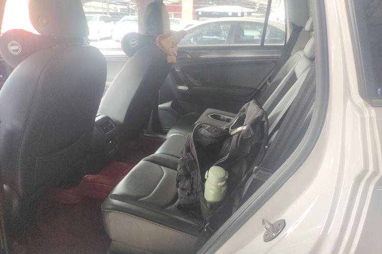 大众 途观L 2021款 330TSI 自动两驱R-Line越享版中控内饰21