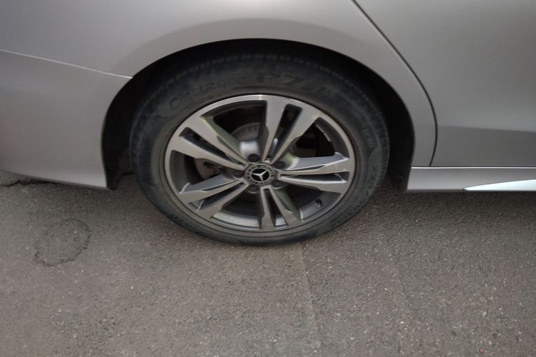 奔驰C级 2019款 C 180 L 时尚型运动版车身外观6008