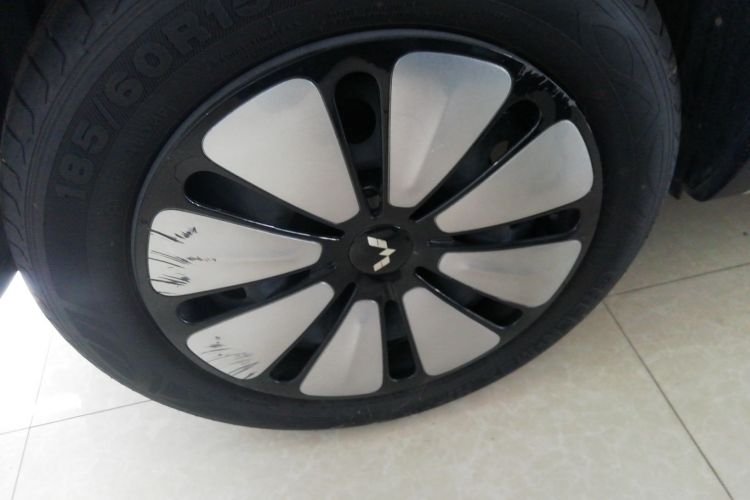 五菱汽车 五菱缤果 2023款 333km 灵犀互联+款车身外观6008