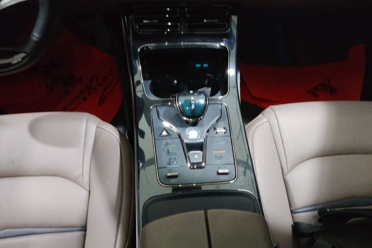 比亚迪 汉 2020款 EV 超长续航版豪华型中控内饰18