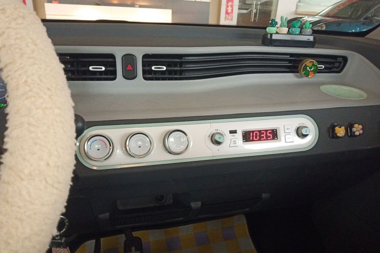 五菱汽车 宏光MINIEV 2021款 马卡龙臻享款 磷酸铁锂局部细节16