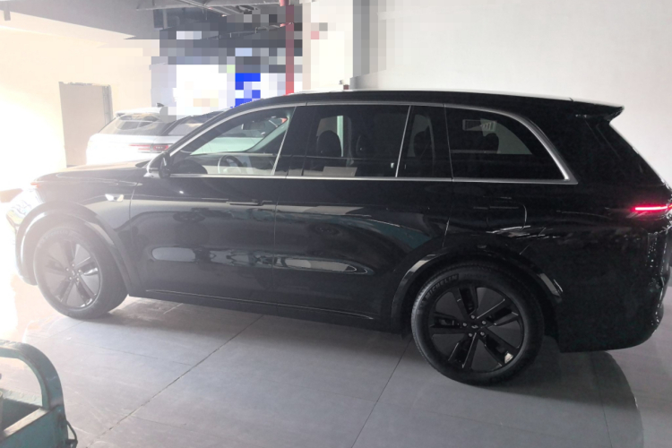 理想汽车 理想L8 2024款 Max车身外观4