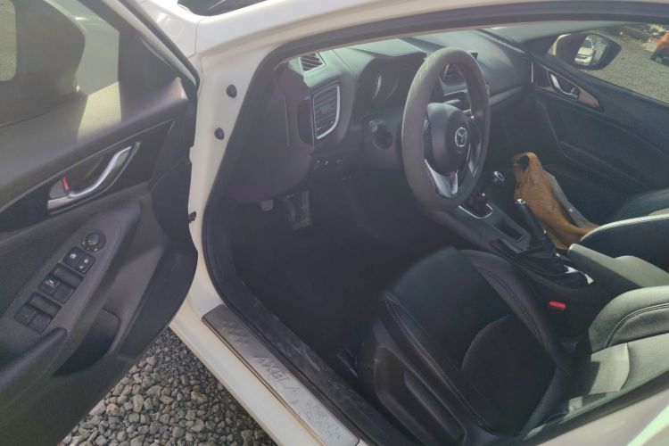 马自达3 昂克赛拉 2014款 三厢 1.5L 手动舒适型中控内饰20