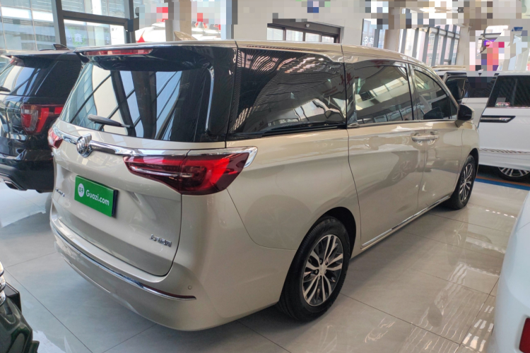 别克GL8 2023款 ES陆尊 舒适型车身外观7