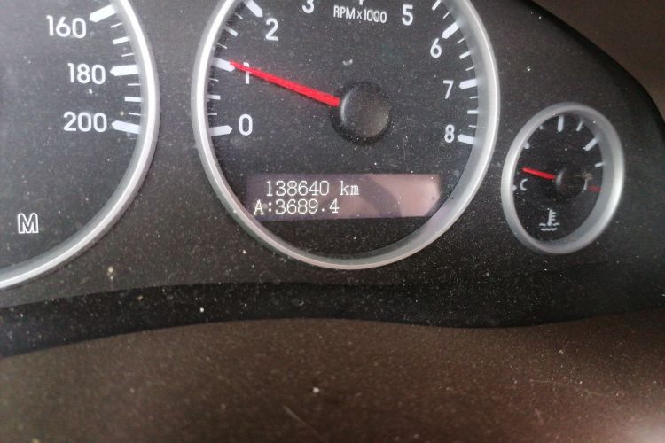 别克GL8 2014款 2.4L 舒适版中控内饰15