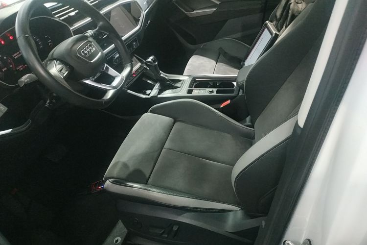 奥迪Q3 2021款 35 TFSI 时尚动感型局部细节19