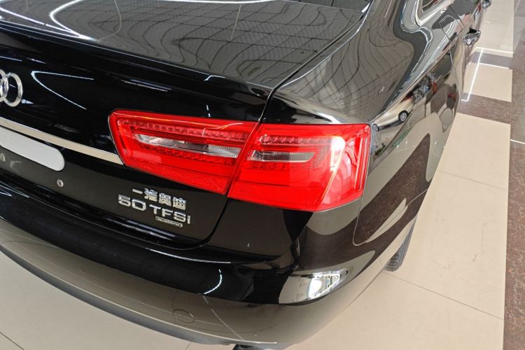 奥迪A6L 2014款 TFSI 标准型车身外观9