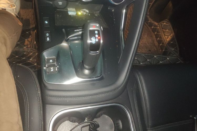 捷豹E-PACE 2018款 P200 S 国V中控内饰18