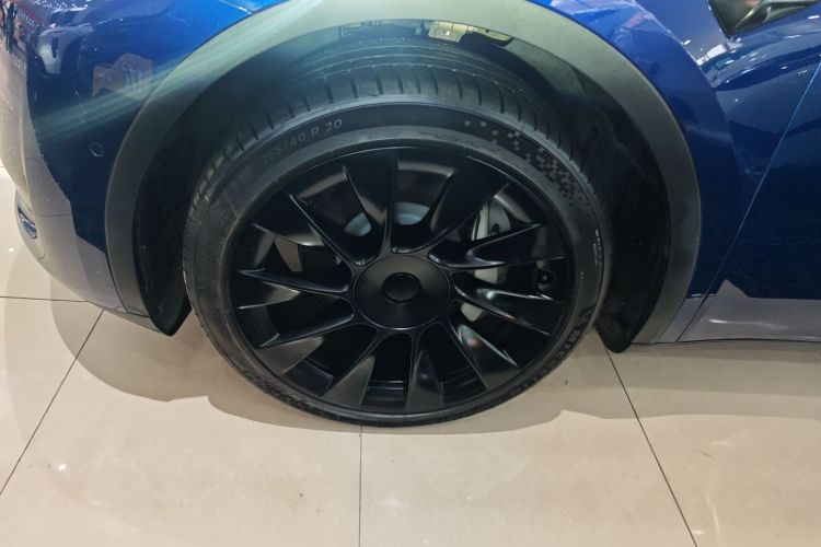 特斯拉 Model Y 2022款 改款 后轮驱动版车身外观6007