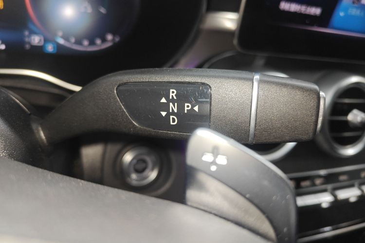 奔驰C级(进口) 2020款 C 260 轿跑车中控内饰18