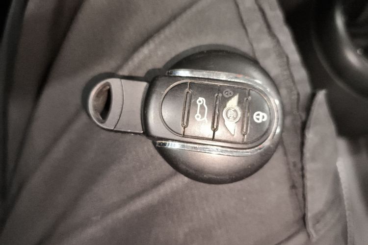 MINI 2015款 1.2T ONE 五门版中控内饰11