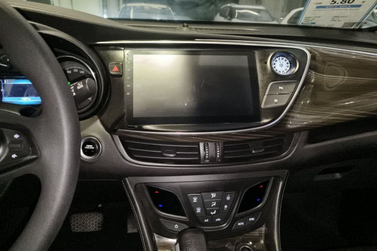 别克 昂科威 2018款 20T 两驱领先型中控内饰16