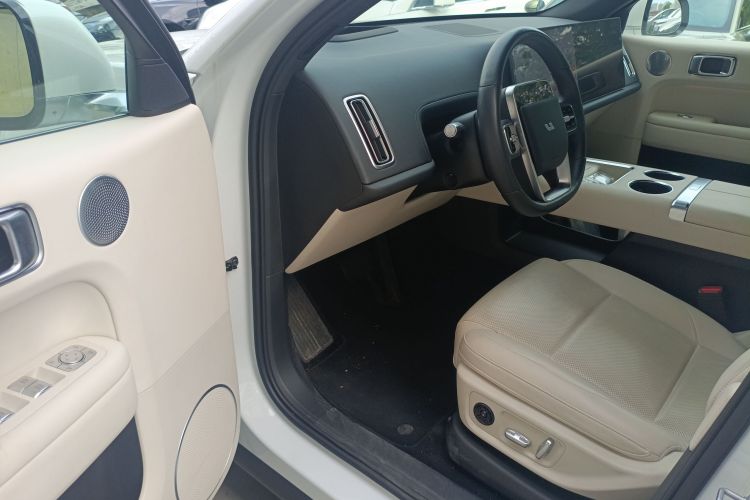 理想汽车 理想L6 2024款 Max中控内饰20