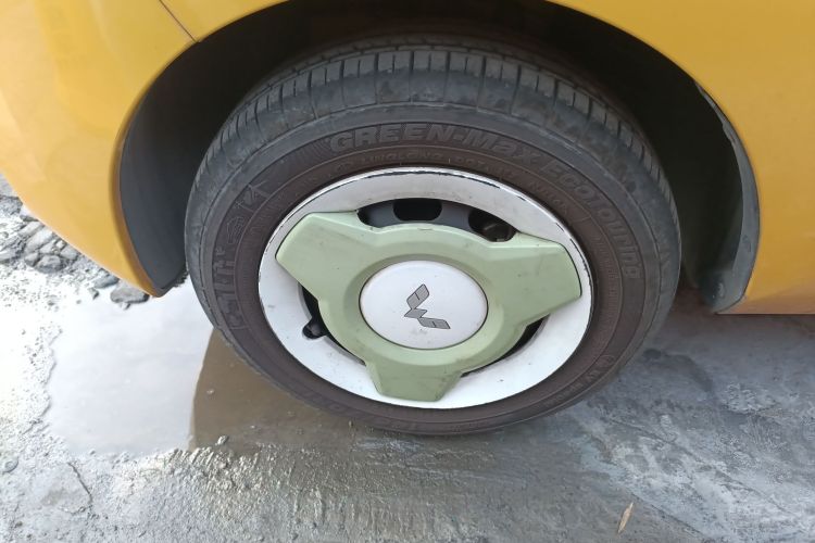 五菱汽车 宏光MINIEV 2021款 马卡龙时尚款 磷酸铁锂车身外观6007