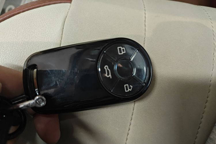 欧拉好猫 2021款 400km标准续航 雅典娜版 磷酸铁锂中控内饰7001