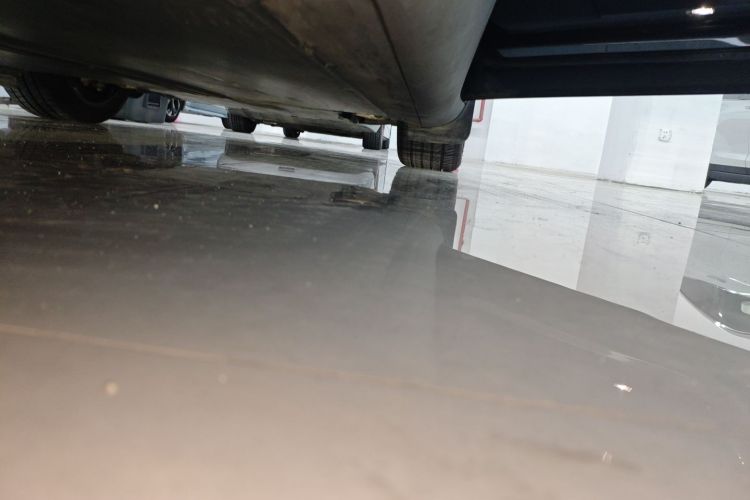 特斯拉 Model Y 2023款 长续航全轮驱动版局部细节9001